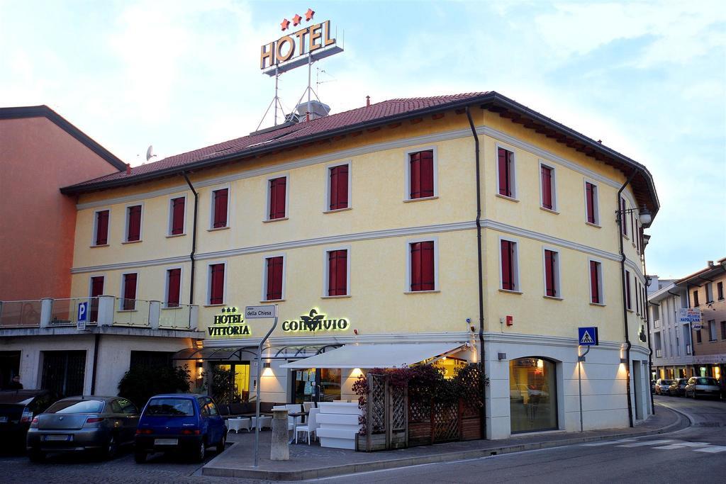 Hotel Vittoria San Giórgio di Nogaro エクステリア 写真